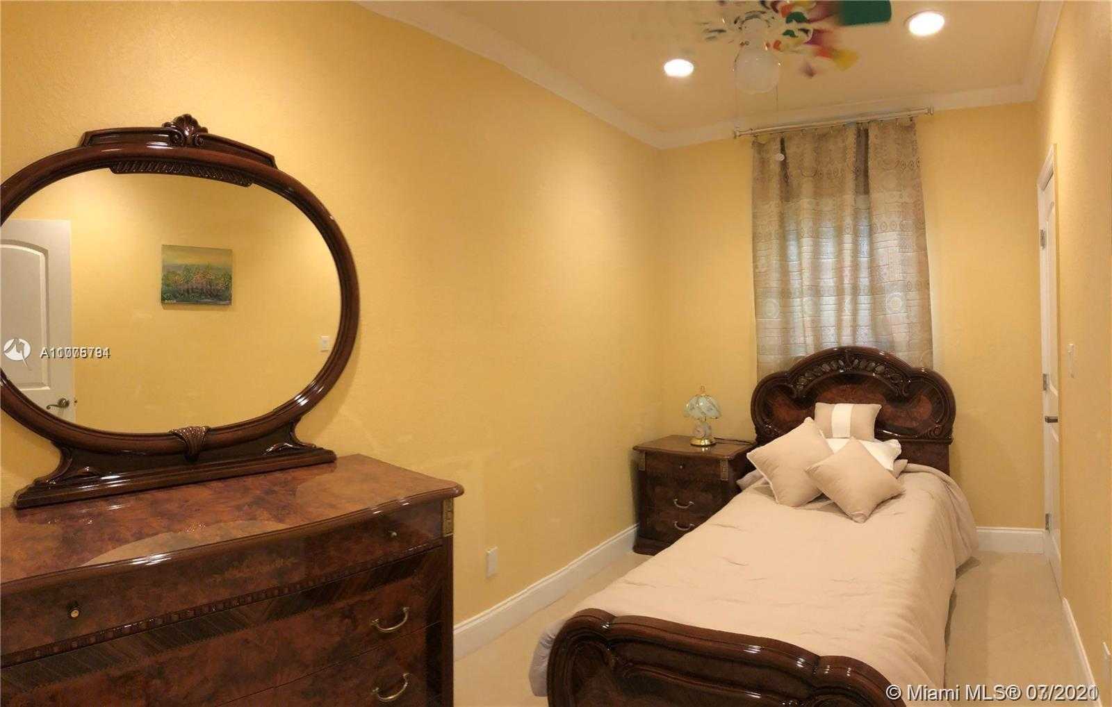 Small Image of 264 190TH ST, Sunny Isles Beach Number 27