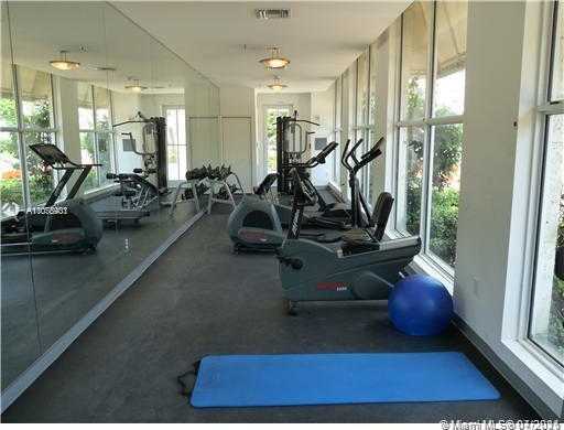 Small Image of 225 COLLINS AVE #4K, Miami Beach Number 18