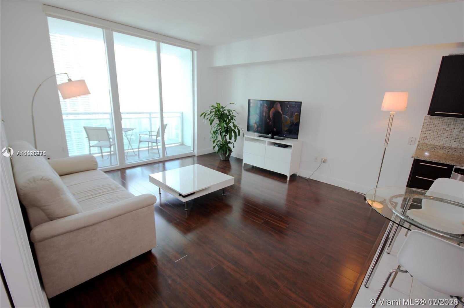 Small Image of 950 BRICKELL BAY DR #3308, Miami Number 4