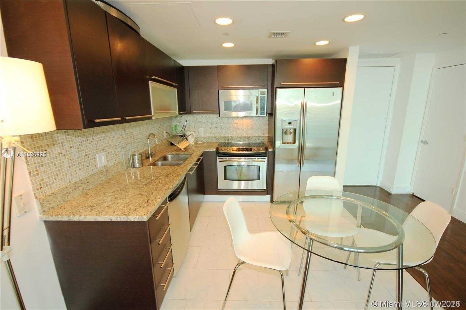 Small Image of 950 BRICKELL BAY DR #3308, Miami Number 7