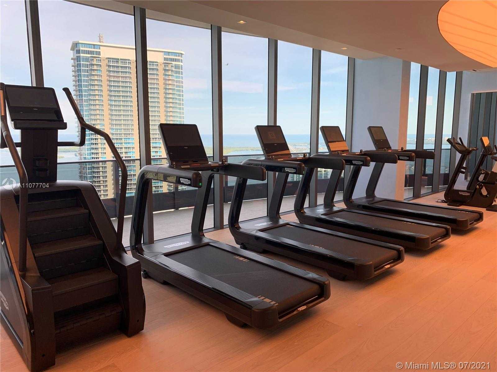 Small Image of 1000 BRICKELL PLZ #1805, Miami Number 31