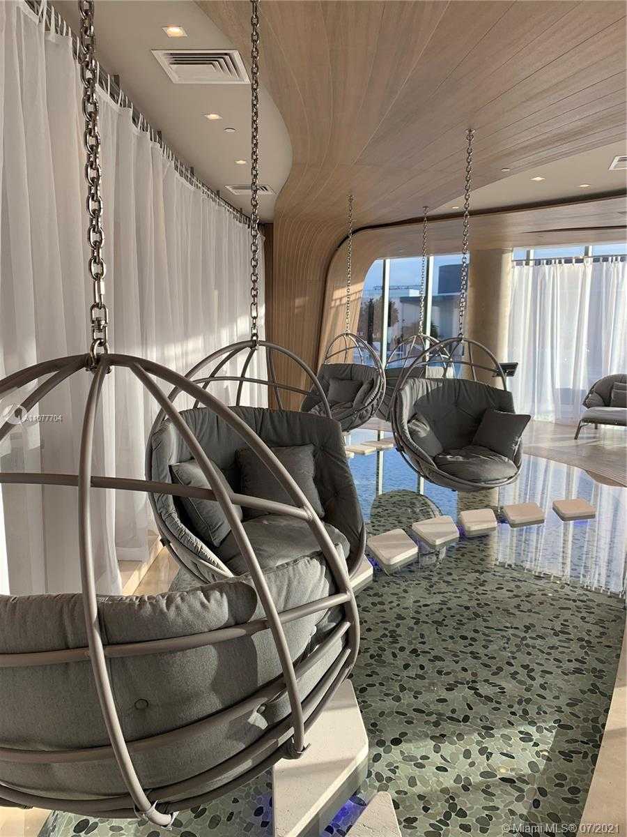 Small Image of 1000 BRICKELL PLZ #1805, Miami Number 32
