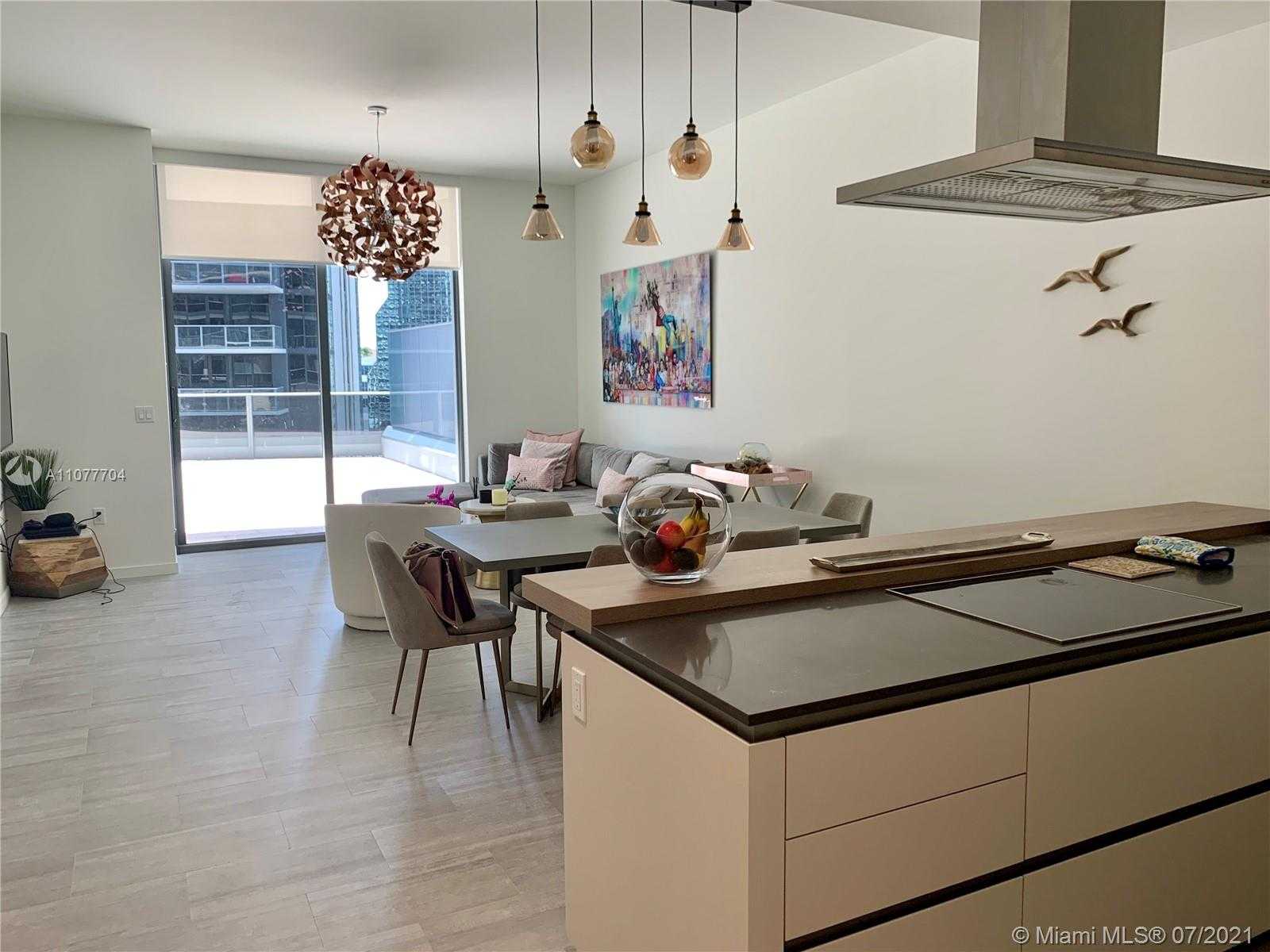 Small Image of 1000 BRICKELL PLZ #1805, Miami Number 5