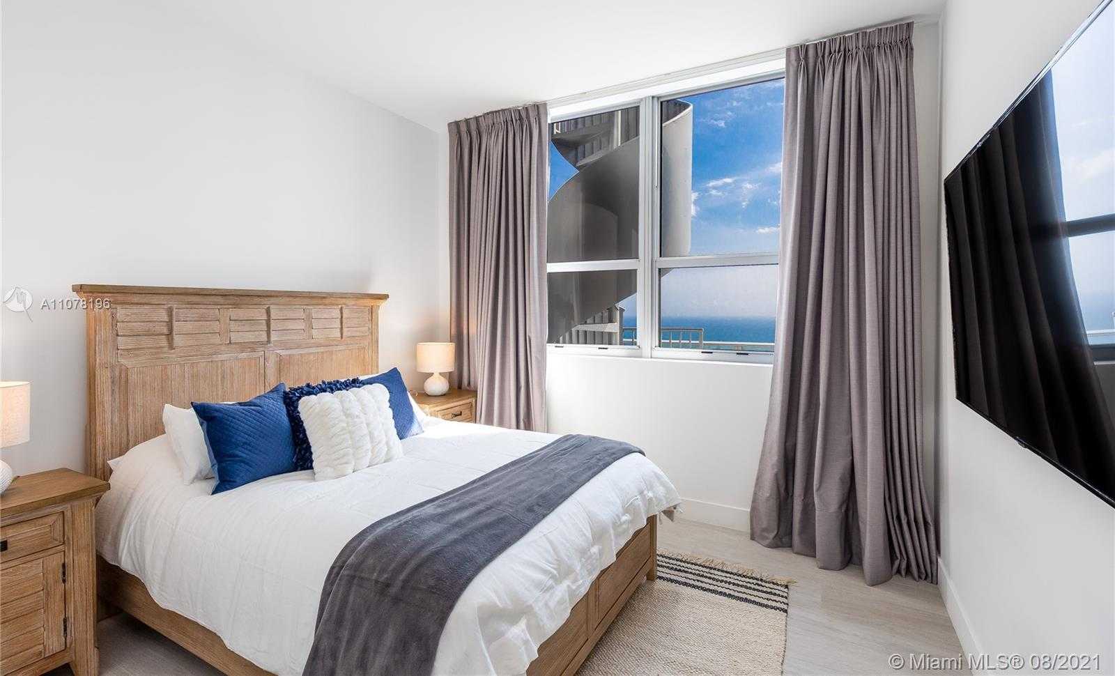 Small Image of 4010 SOUTH OCEAN DR #T4303, Hollywood Number 2