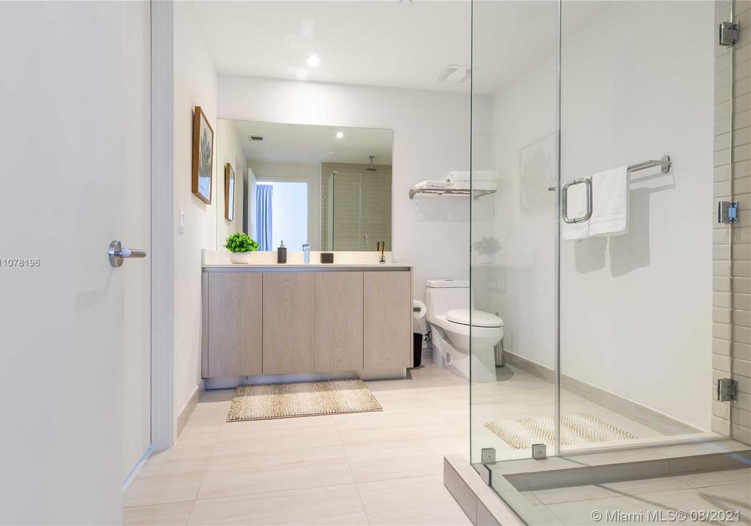 Small Image of 4010 SOUTH OCEAN DR #T4303, Hollywood Number 4