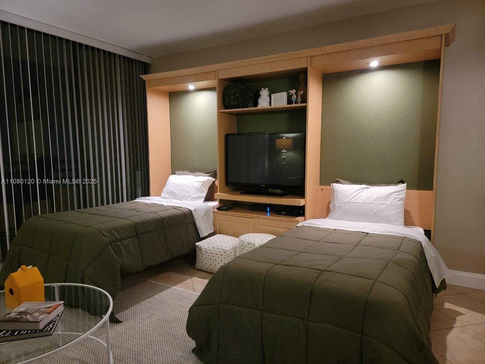 Small Image of 3505 SOUTH OCEAN DR #407, Hollywood Number 16