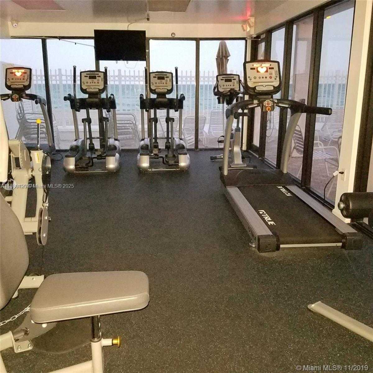 Small Image of 3505 SOUTH OCEAN DR #407, Hollywood Number 25