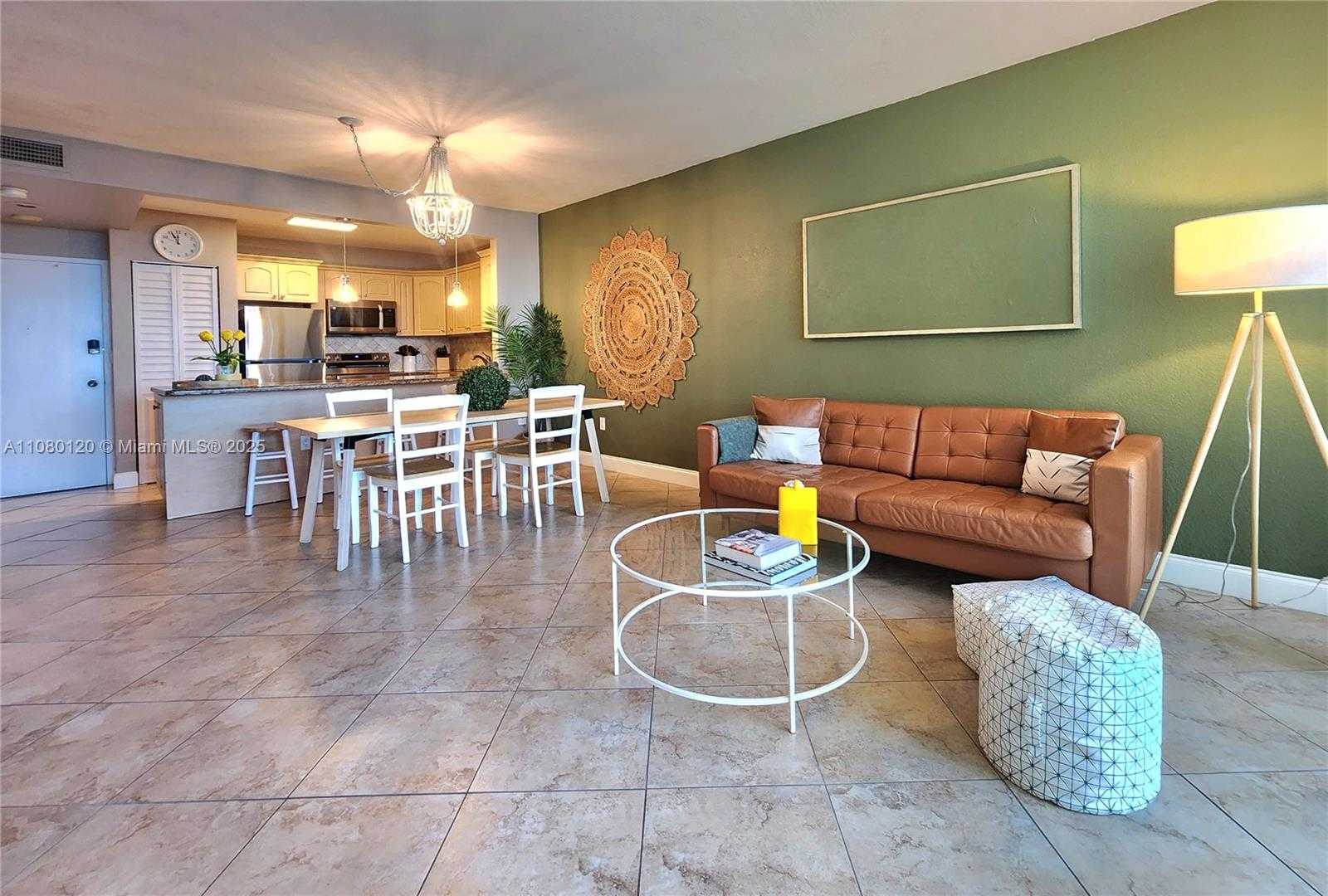 Small Image of 3505 SOUTH OCEAN DR #407, Hollywood Number 9