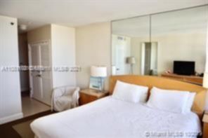 Small Image of 100 Lincoln Rd, Miami Beach, FL 33139, USA Number 25