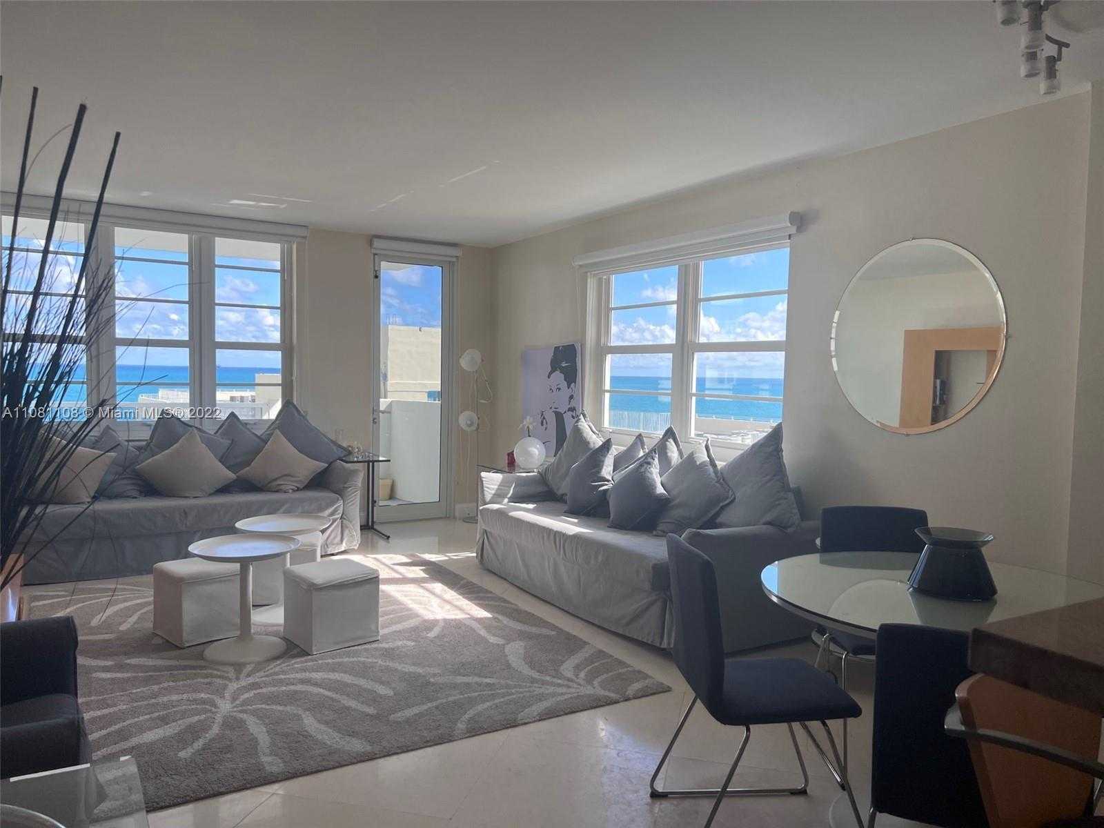 Small Image of 100 Lincoln Rd, Miami Beach, FL 33139, USA Number 4