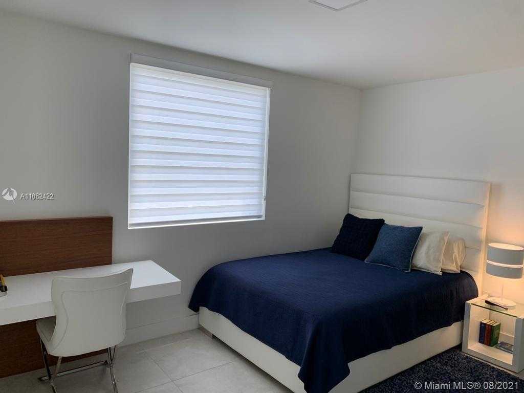 Small Image of 10045 NORTH WEST 76TH TER, Doral Number 11