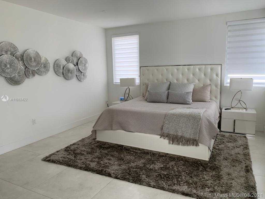 Small Image of 10045 NORTH WEST 76TH TER, Doral Number 9