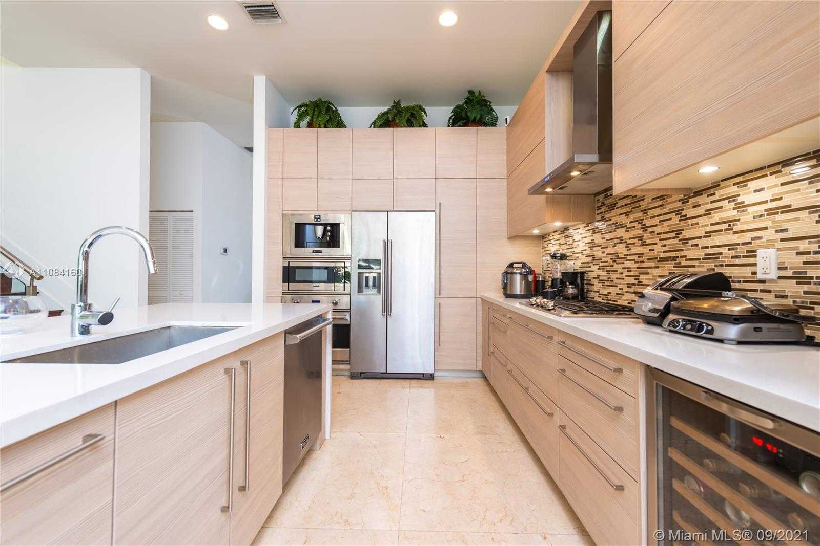 Small Image of 19055 ATLANTIC BLVD #19055, Sunny Isles Beach Number 10