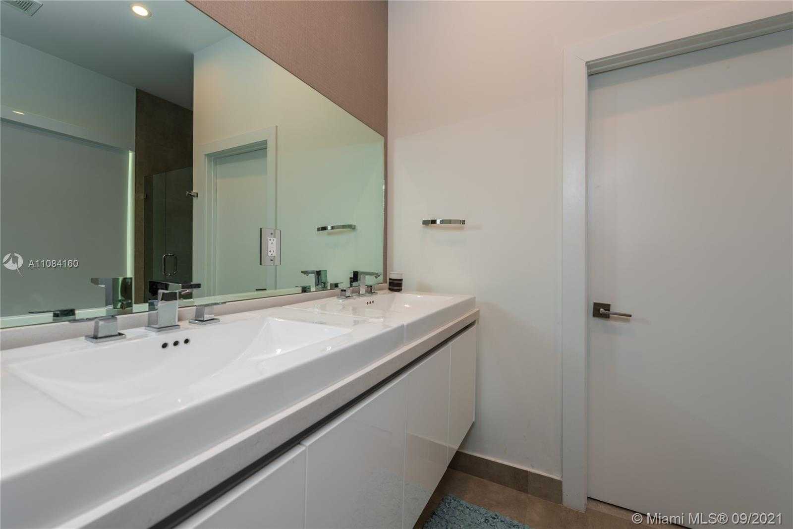 Small Image of 19055 ATLANTIC BLVD #19055, Sunny Isles Beach Number 15