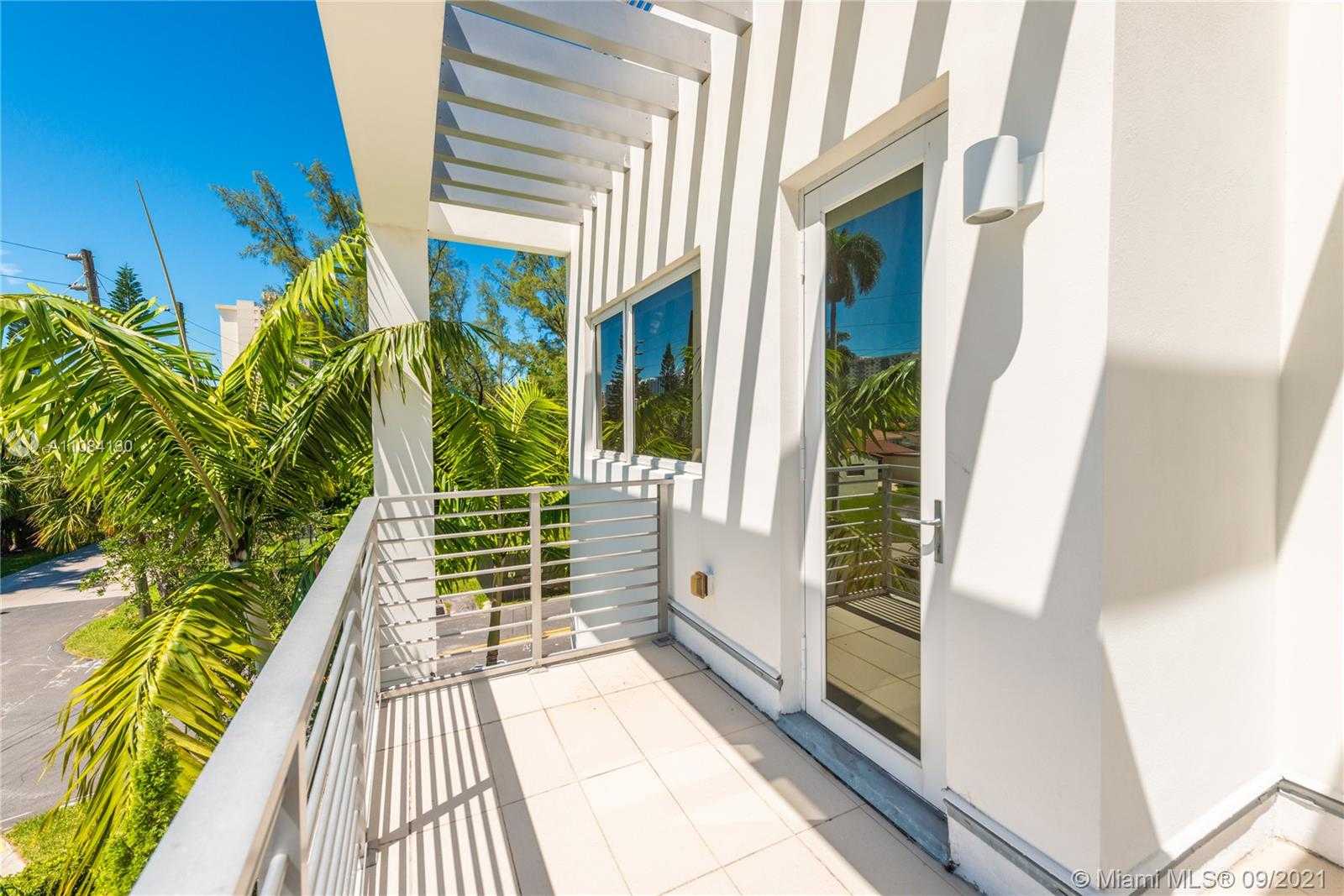 Small Image of 19055 ATLANTIC BLVD #19055, Sunny Isles Beach Number 22