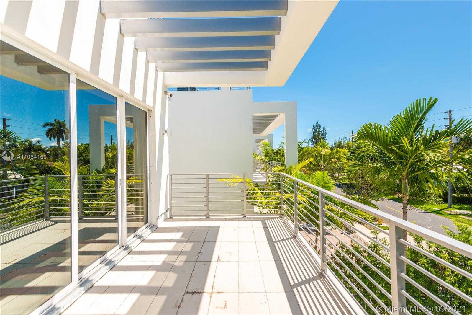 Small Image of 19055 ATLANTIC BLVD #19055, Sunny Isles Beach Number 23