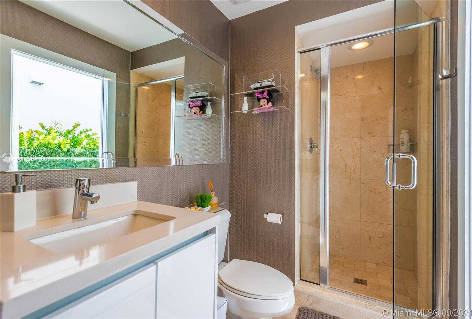 Small Image of 19055 ATLANTIC BLVD #19055, Sunny Isles Beach Number 26