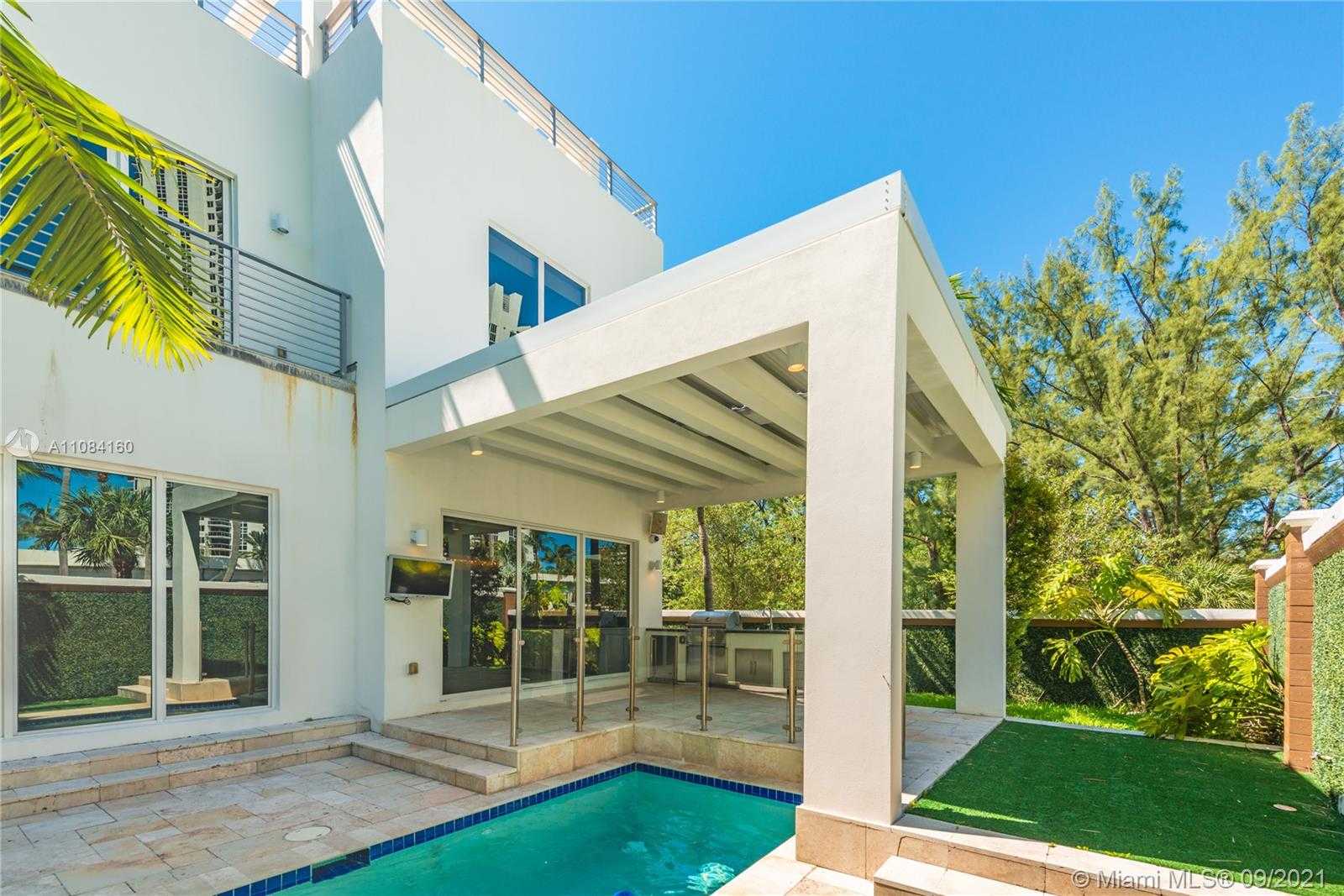 Small Image of 19055 ATLANTIC BLVD #19055, Sunny Isles Beach Number 29