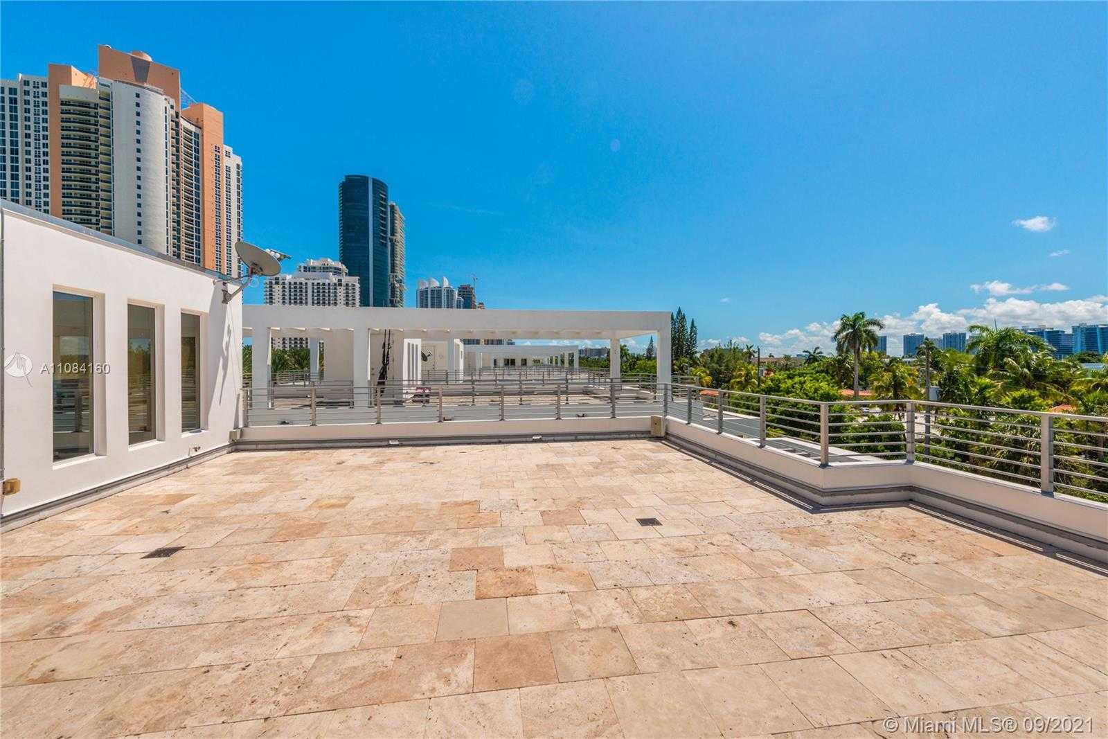 Small Image of 19055 ATLANTIC BLVD #19055, Sunny Isles Beach Number 31