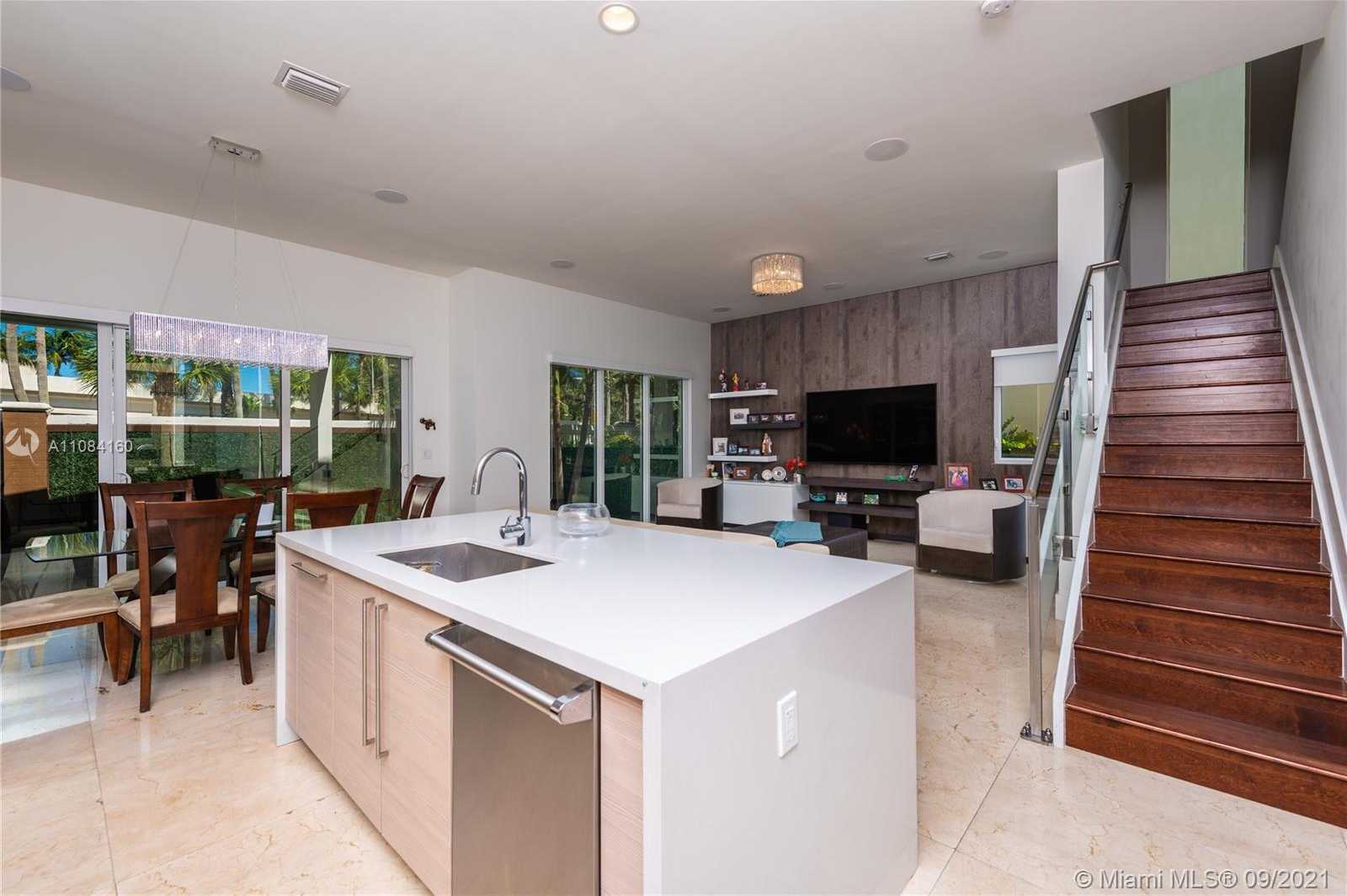 Small Image of 19055 ATLANTIC BLVD #19055, Sunny Isles Beach Number 9