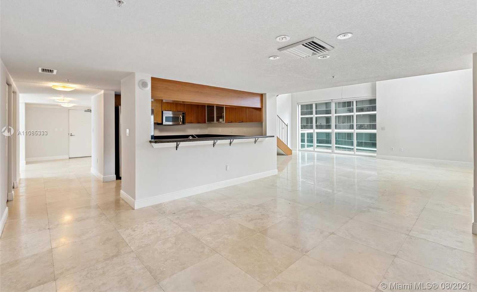 Small Image of 1800 NORTH BAYSHORE DR #1005, Miami Number 9