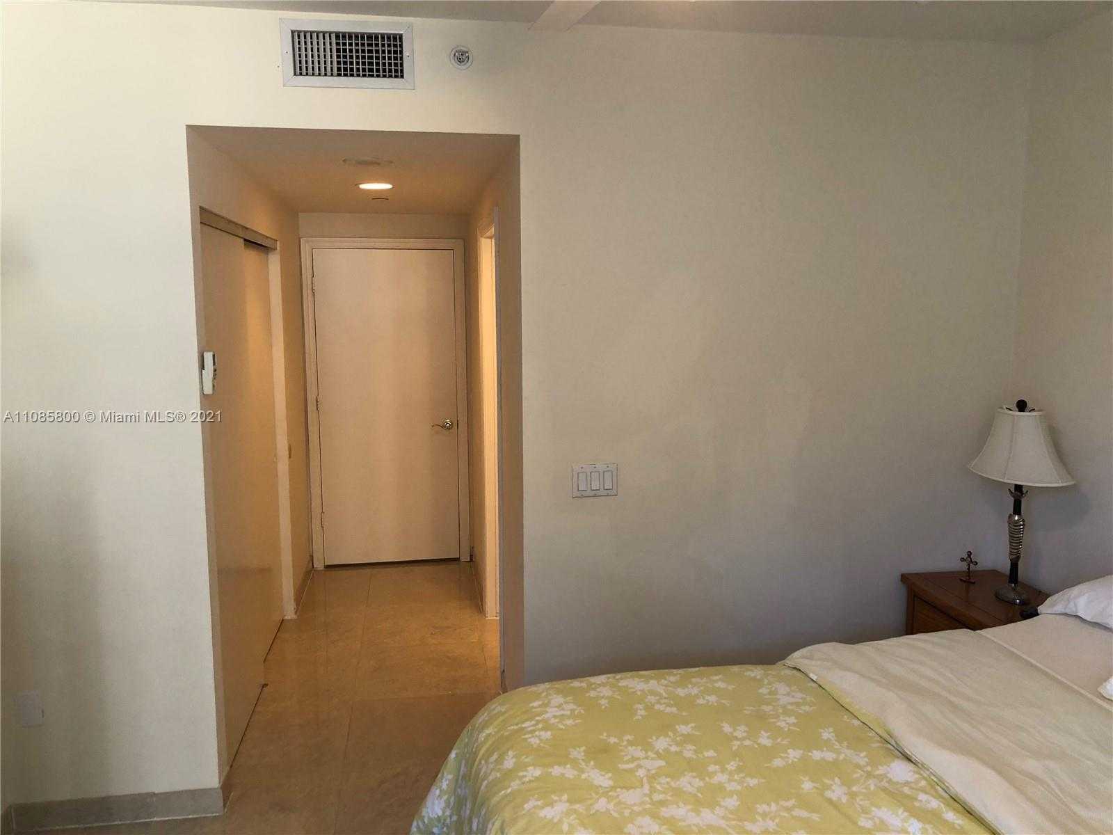 Small Image of 4775 COLLINS AVE #401, Miami Beach Number 11