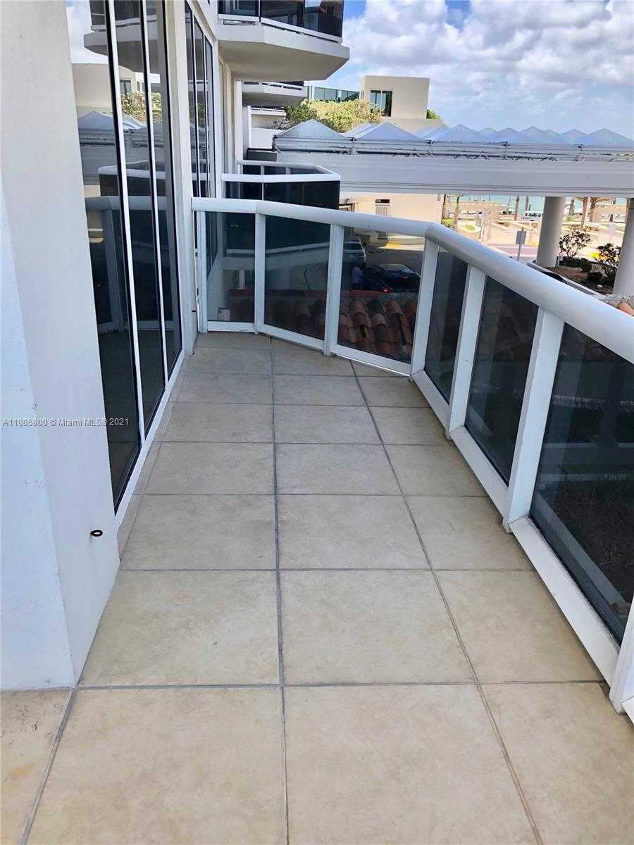 Small Image of 4775 COLLINS AVE #401, Miami Beach Number 2