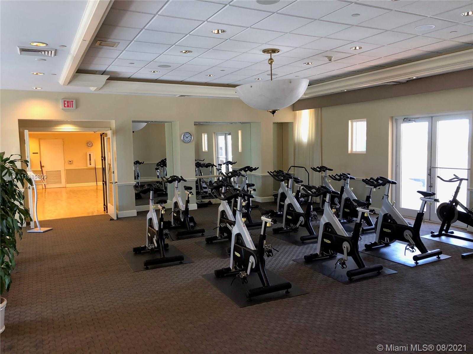 Small Image of 4775 COLLINS AVE #401, Miami Beach Number 26