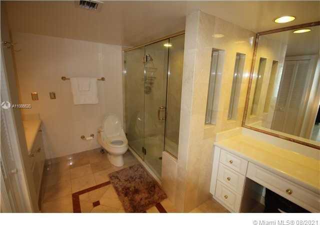 Small Image of 5151 COLLINS AV #1030, Miami Beach Number 19