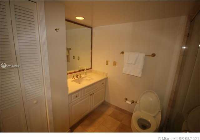 Small Image of 5151 COLLINS AV #1030, Miami Beach Number 20