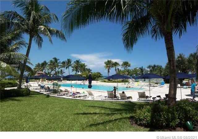 Small Image of 5151 COLLINS AV #1030, Miami Beach Number 27