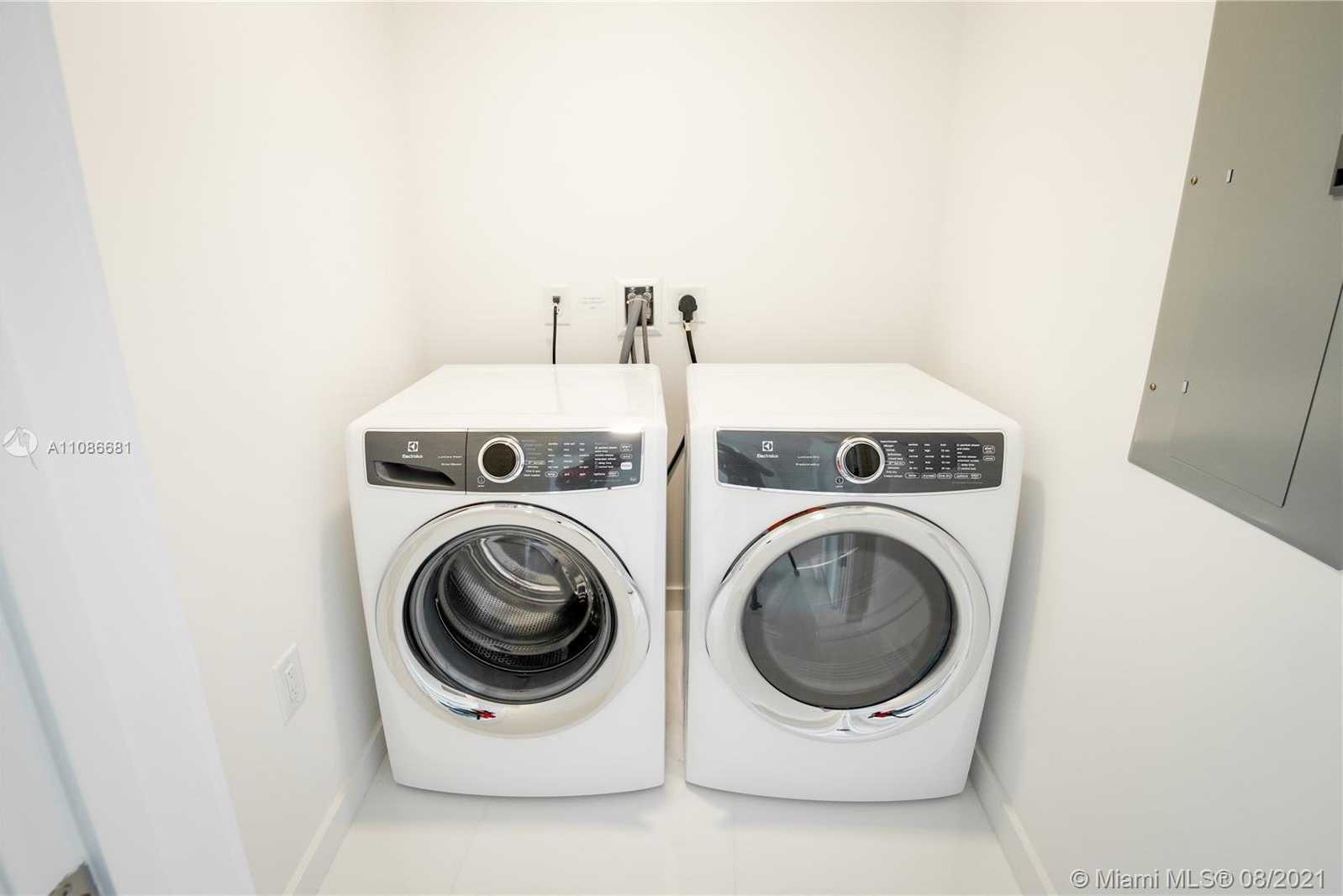 Small Image of 851 NORTH EAST 1ST AVE #4411, Miami Number 9