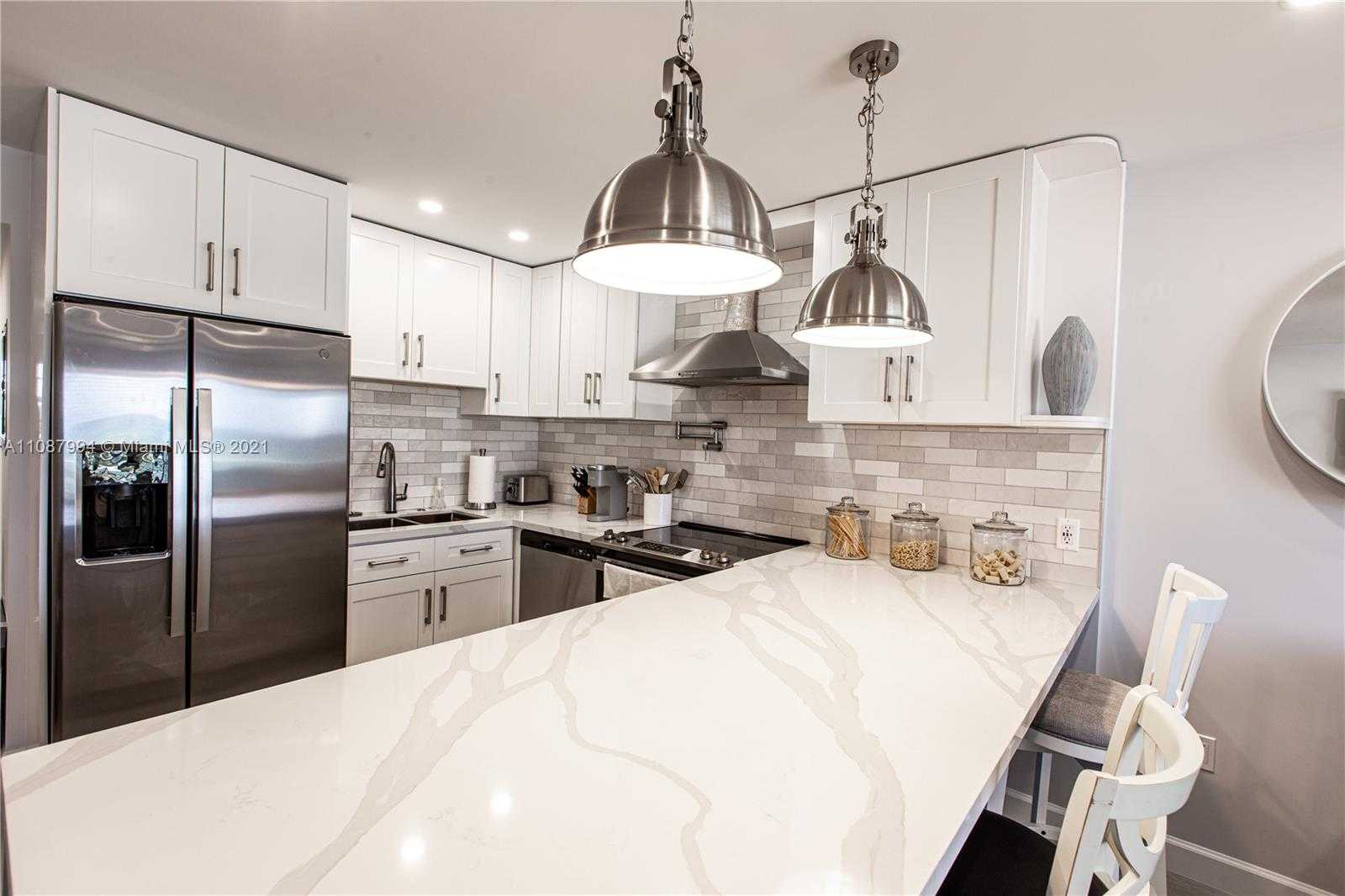 Small Image of 300 OREGON ST #204, Hollywood Number 10