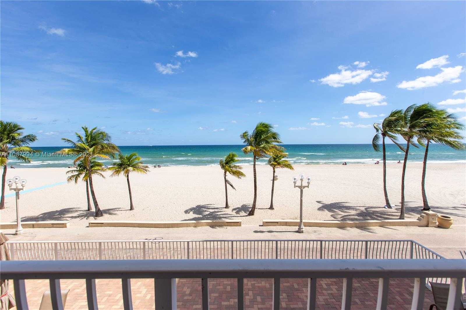 Small Image of 300 OREGON ST #204, Hollywood Number 26