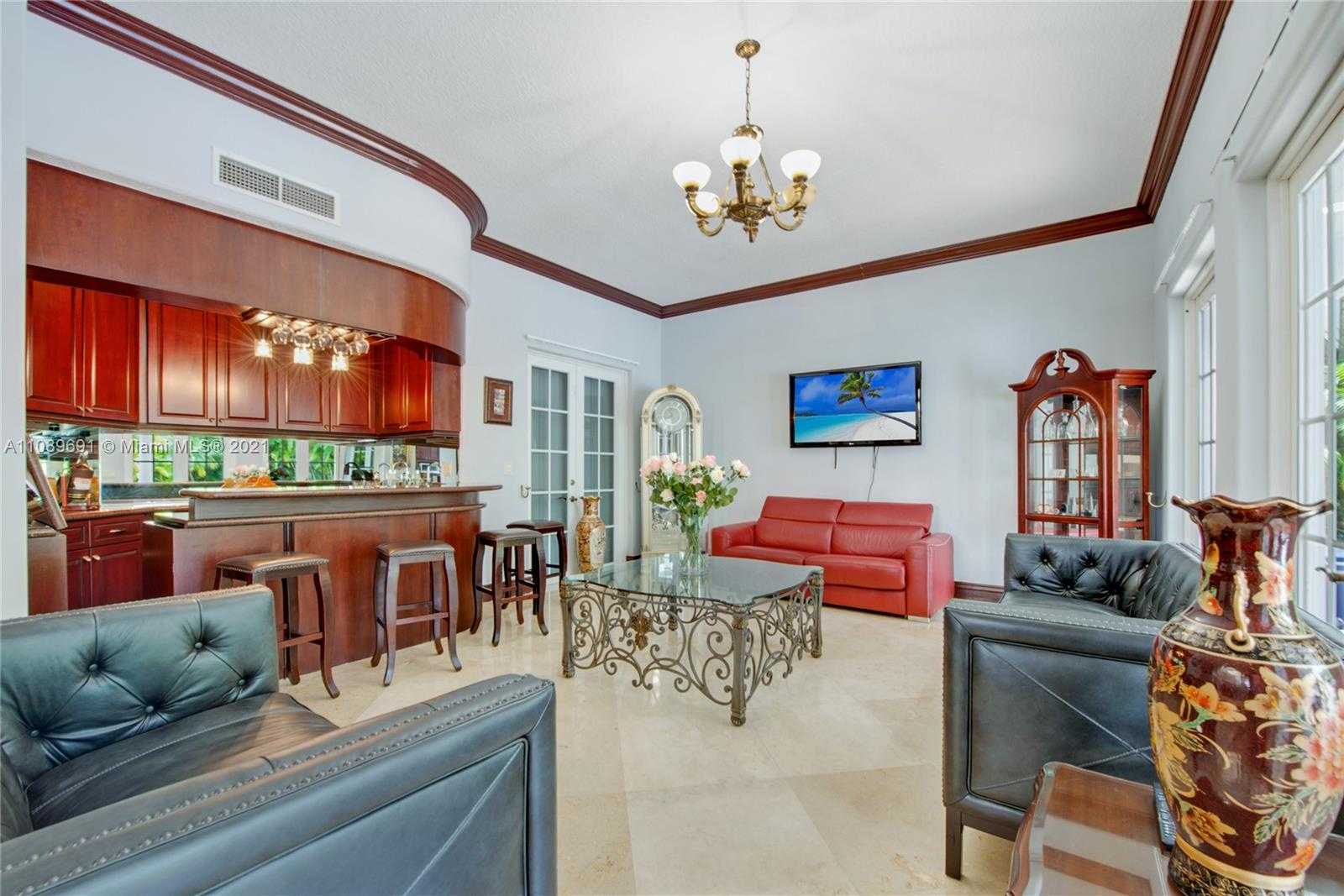Small Image of 1224 ALMERIA AVE, Coral Gables Number 10
