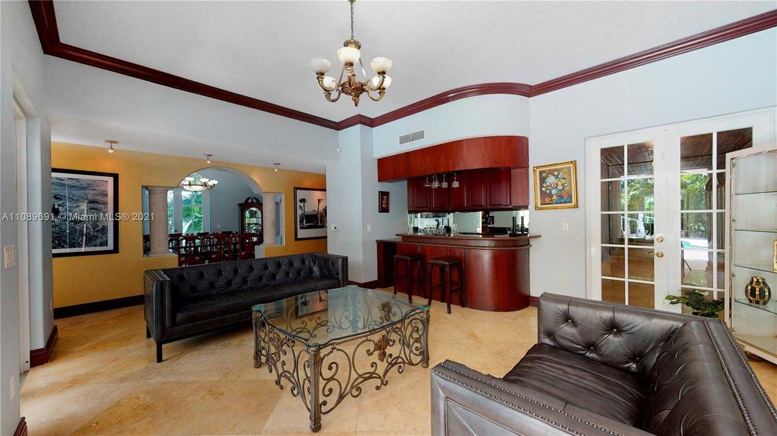 Small Image of 1224 ALMERIA AVE, Coral Gables Number 11