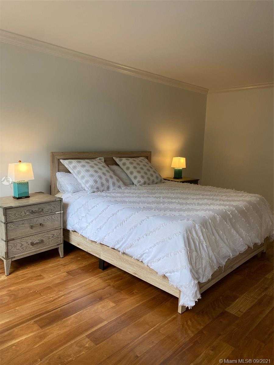 Small Image of 121 CRANDON BLVD #249, Key Biscayne Number 10