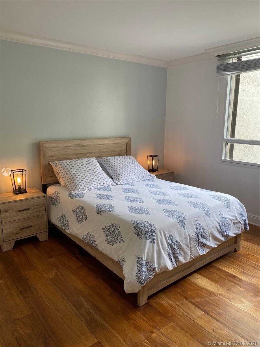 Small Image of 121 CRANDON BLVD #249, Key Biscayne Number 15