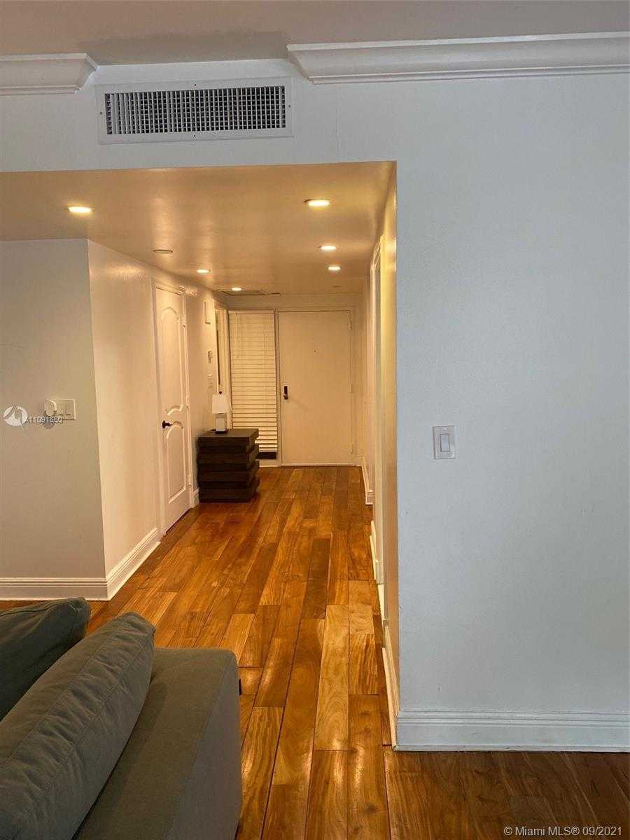 Small Image of 121 CRANDON BLVD #249, Key Biscayne Number 24