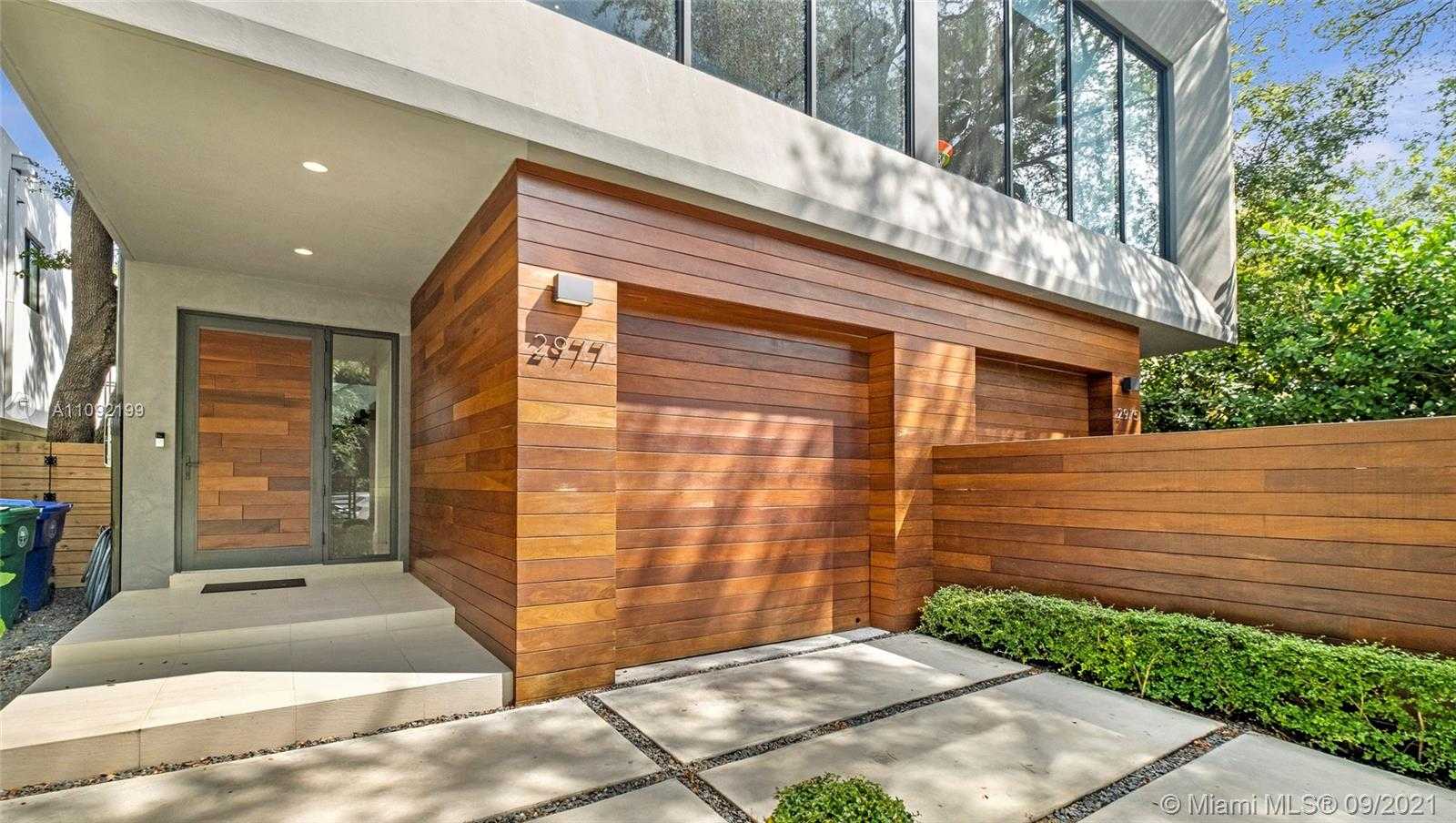 Small Image of 2977 JACKSON AVE #2977, Miami Number 3