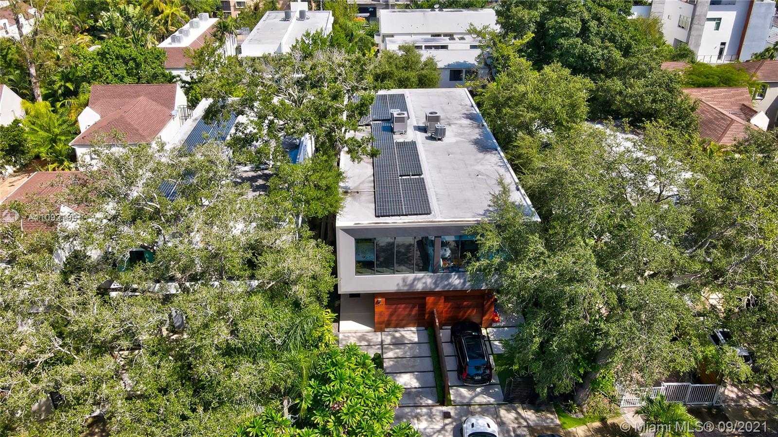 Small Image of 2977 JACKSON AVE #2977, Miami Number 40