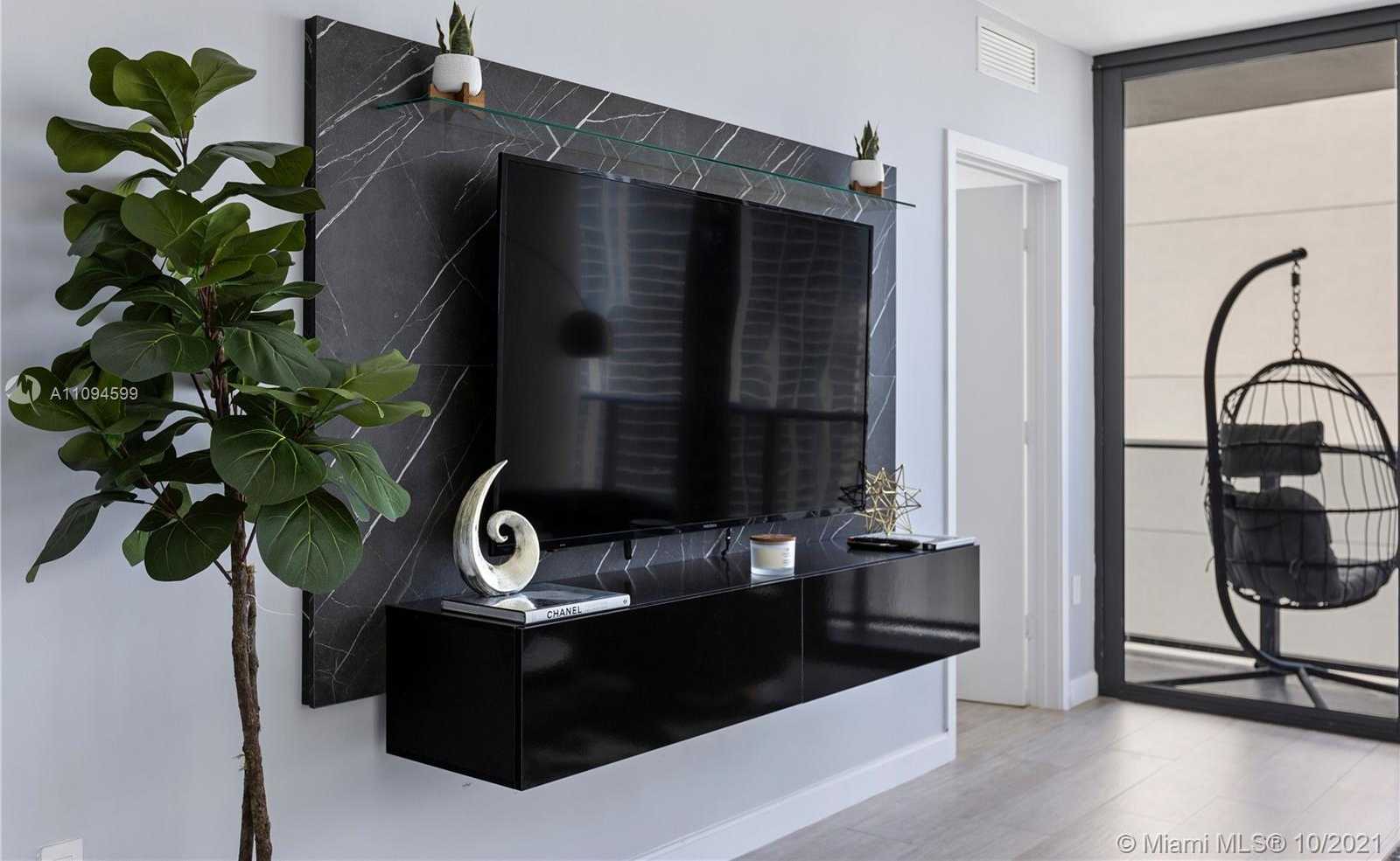 Small Image of 55 SOUTH WEST 9TH ST #3501, Miami Number 12