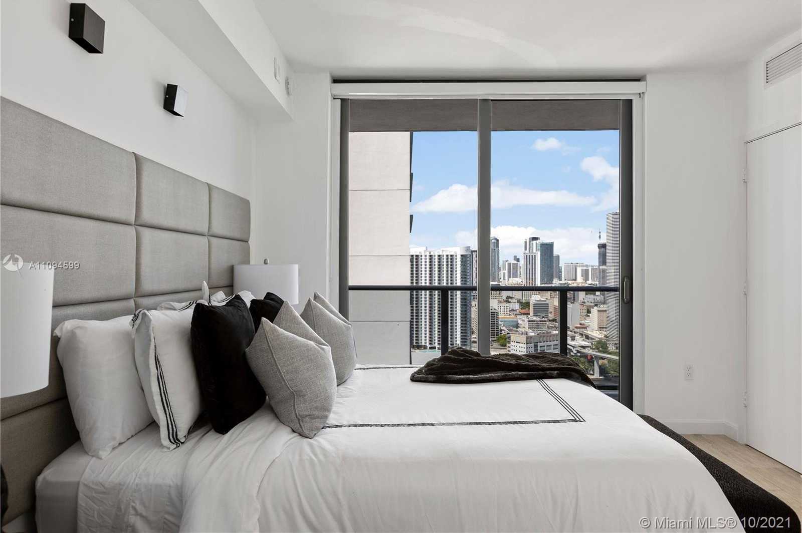Small Image of 55 SOUTH WEST 9TH ST #3501, Miami Number 9