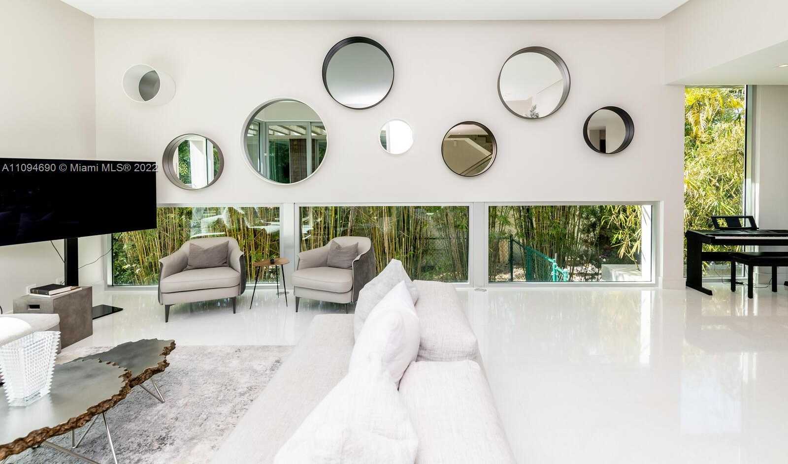 Small Image of 320 WEST HEATHER DR, Key Biscayne Number 11