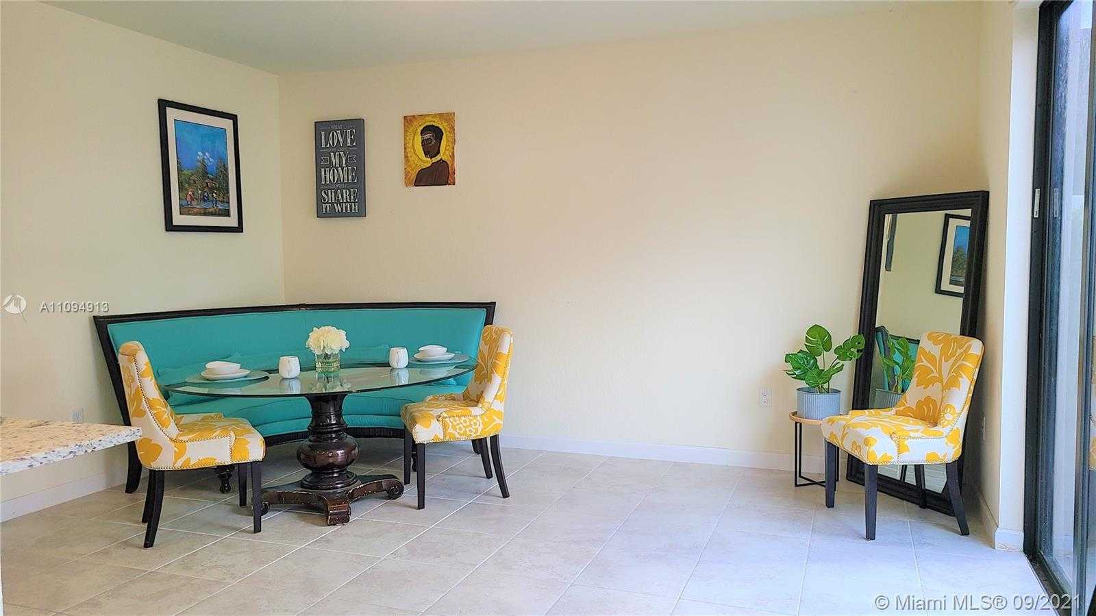 Small Image of 10436 WEST 34TH CT, Hialeah Number 10