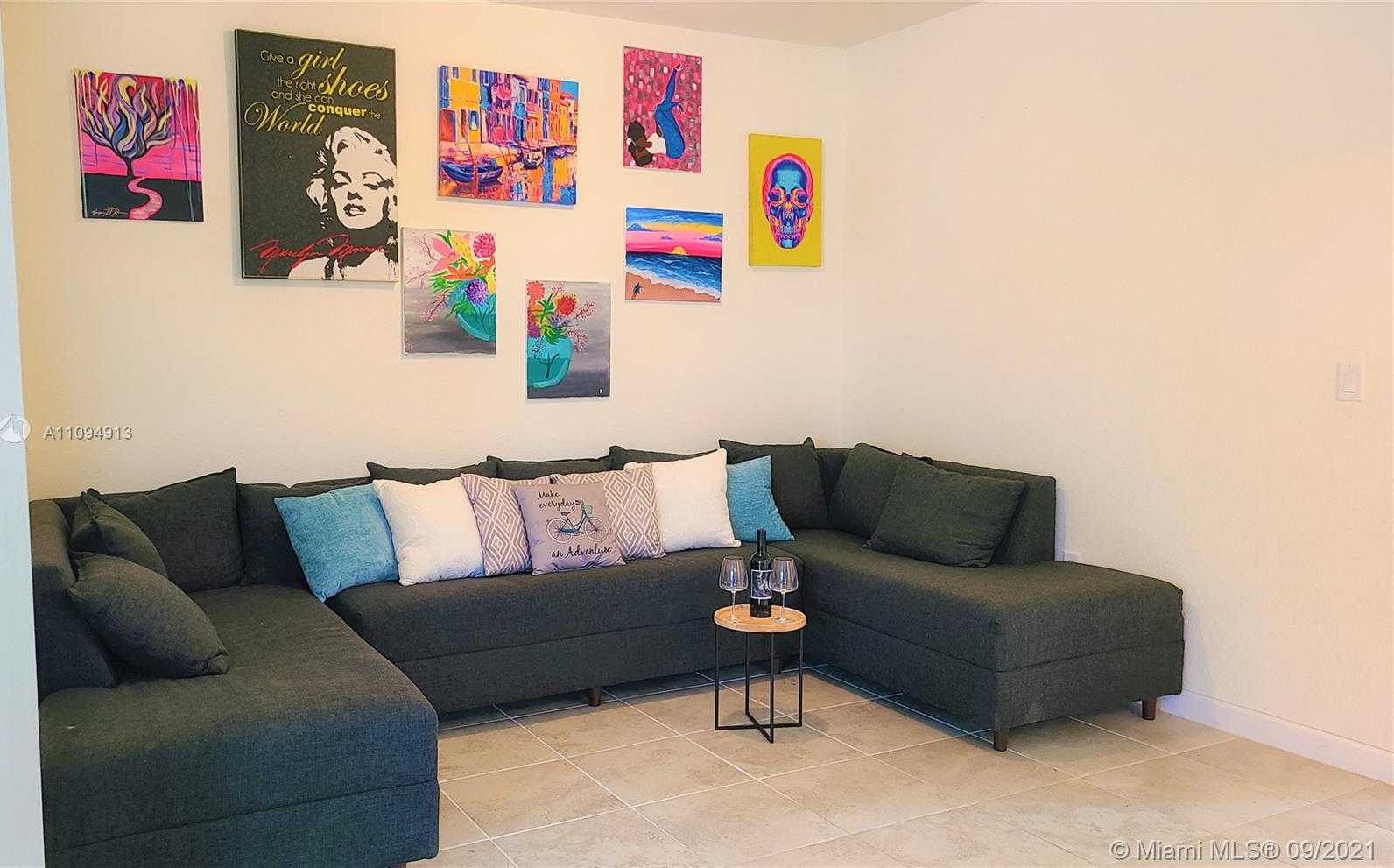 Small Image of 10436 WEST 34TH CT, Hialeah Number 13