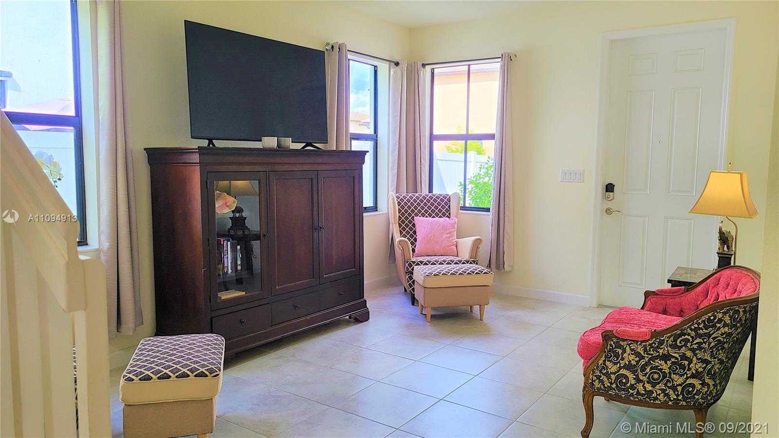 Small Image of 10436 WEST 34TH CT, Hialeah Number 15