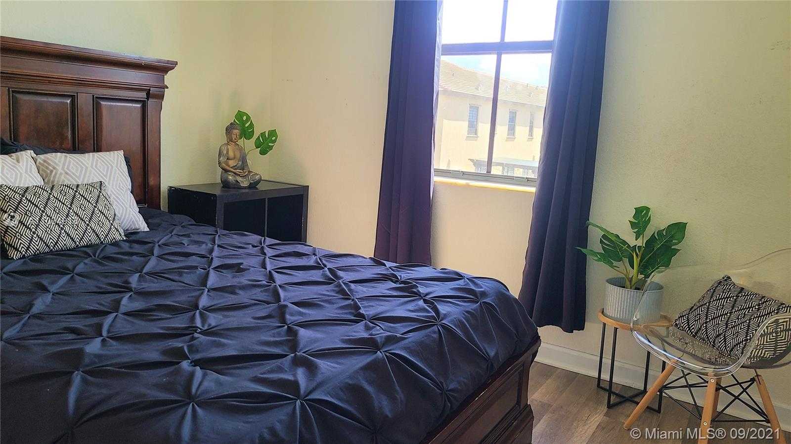 Small Image of 10436 WEST 34TH CT, Hialeah Number 30