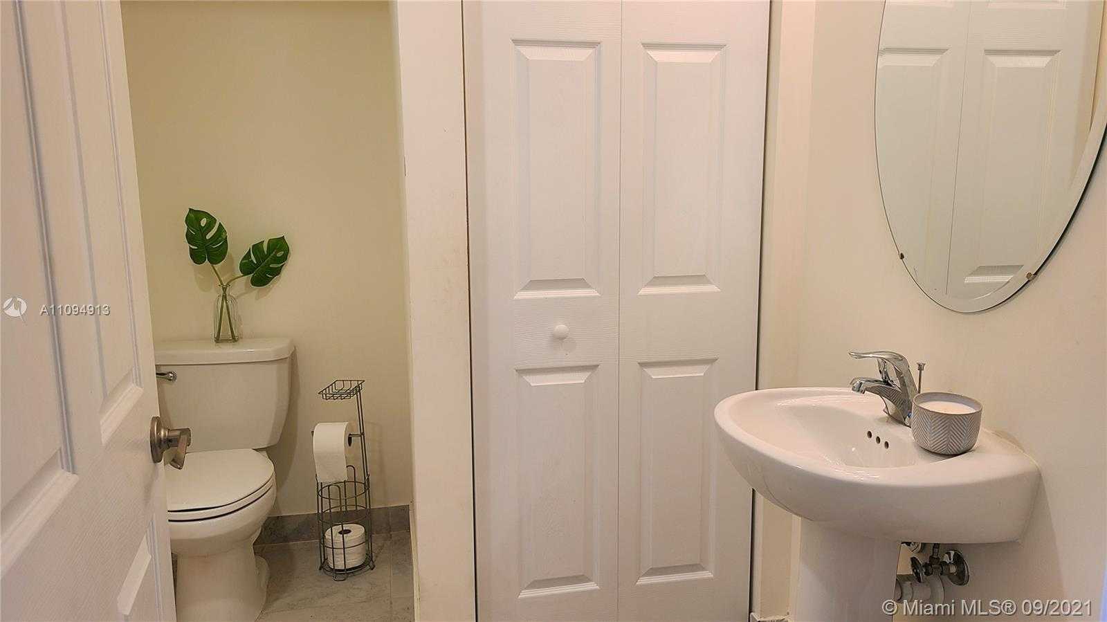 Small Image of 10436 WEST 34TH CT, Hialeah Number 38