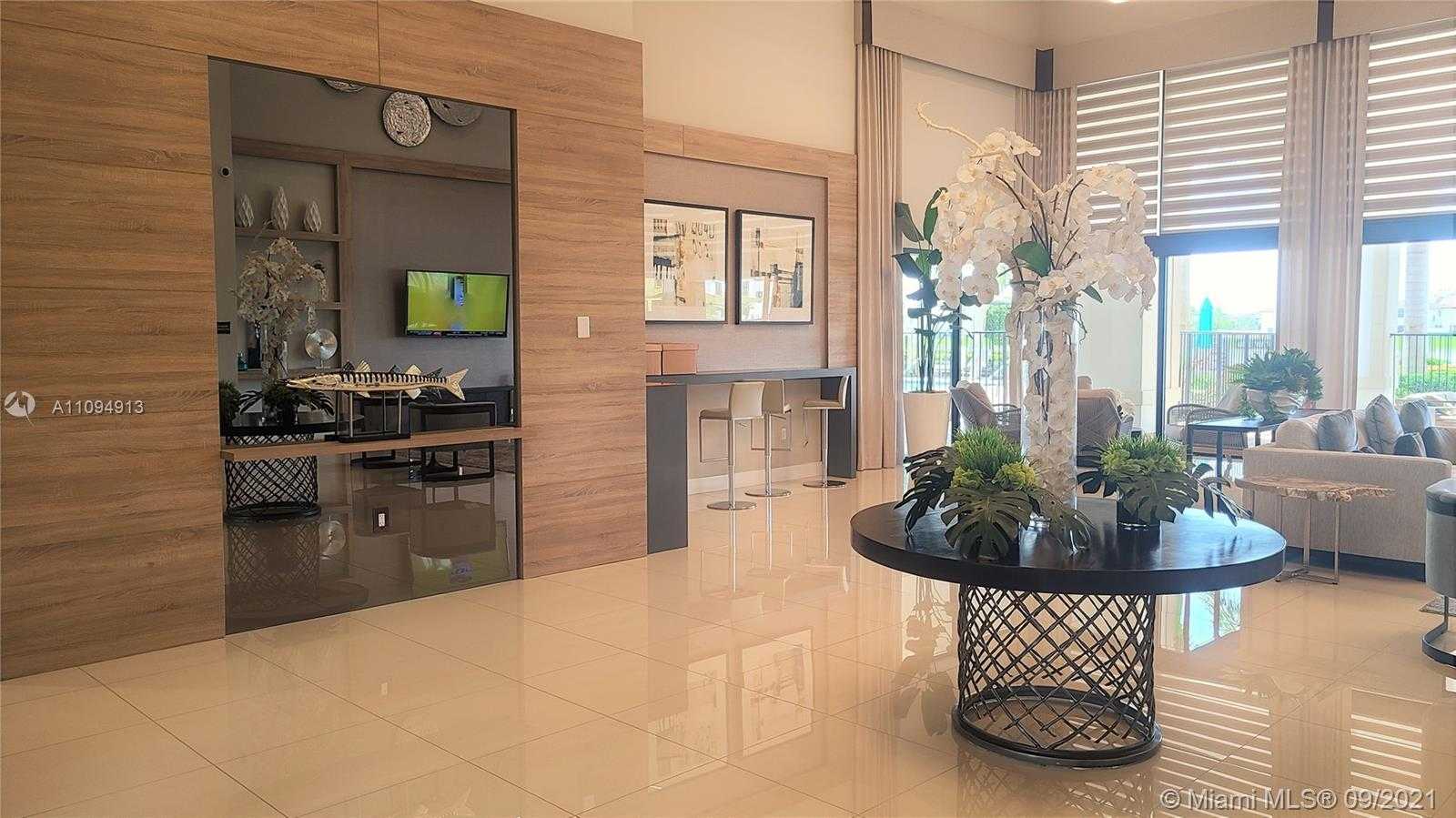 Small Image of 10436 WEST 34TH CT, Hialeah Number 45